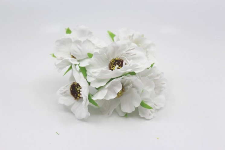 Fabric rosehip "White" size 4.5 cm 6 pcs