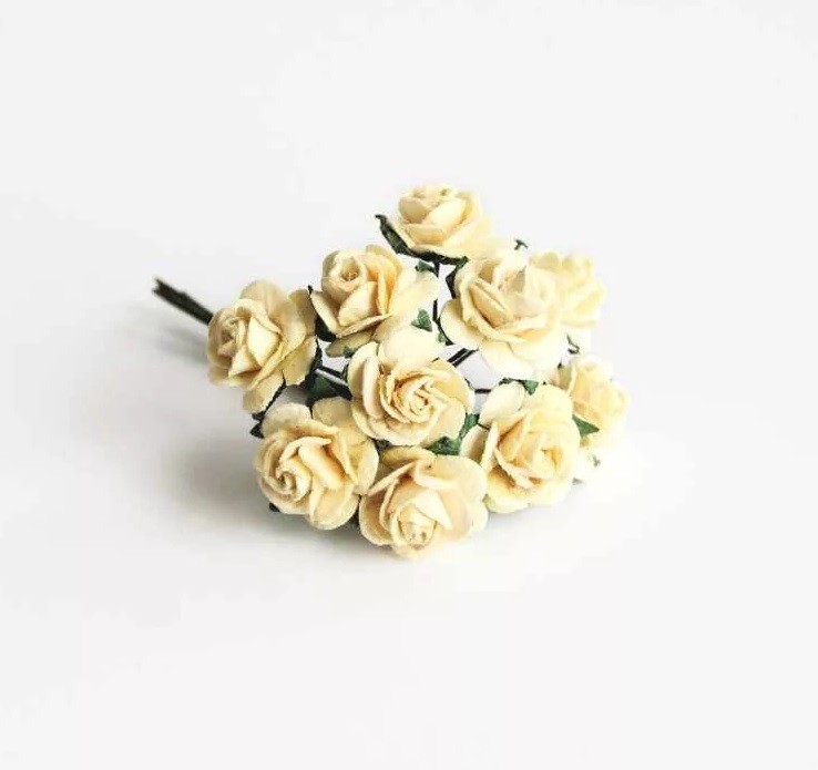 Roses "Light yellow" size 2.5 cm, 5 pcs
