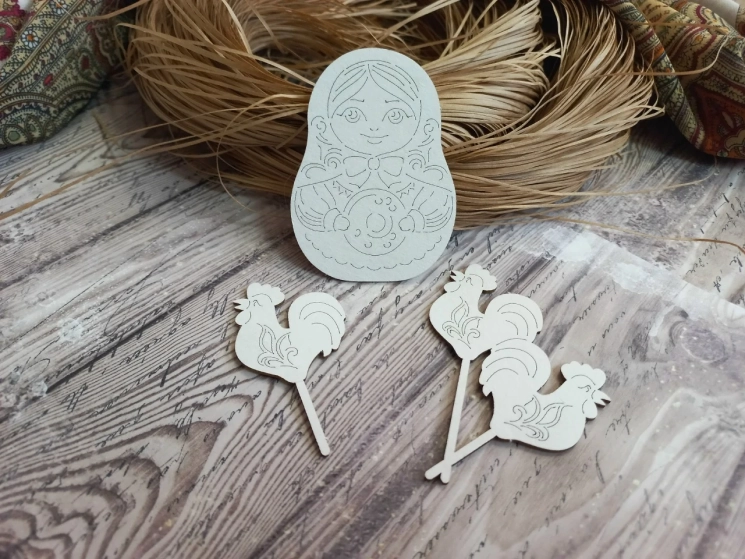 Чипборд FantasyScrap "Матрешка и петушки", Fch-4041, размер: матрешка 4*5,2 см:  леденцы 4,7*4,4 см и 2,5*4 см