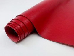 Переплётный кожзам Италия, цвет Красный, глянец, без текстуры,размер 32Х70 см, 255 г/м2