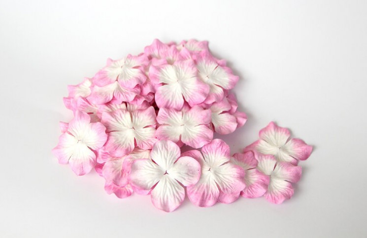 Hydrangeas "White and pink" size 4 cm 10 pcs