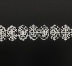 White lace guipure, width 3.5 cm, cut 50 cm