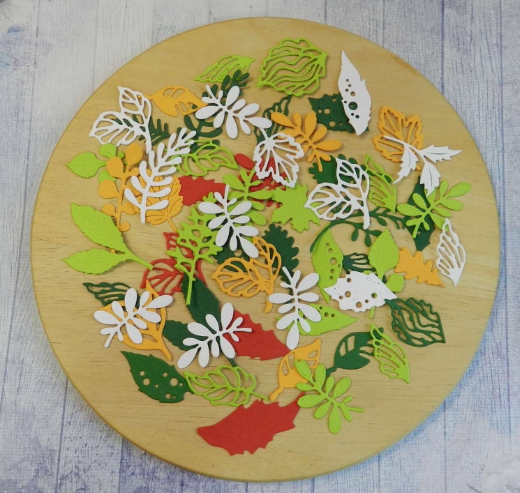 Вырубка набор листочков 55 эл. бумага кардсток 290 гр.