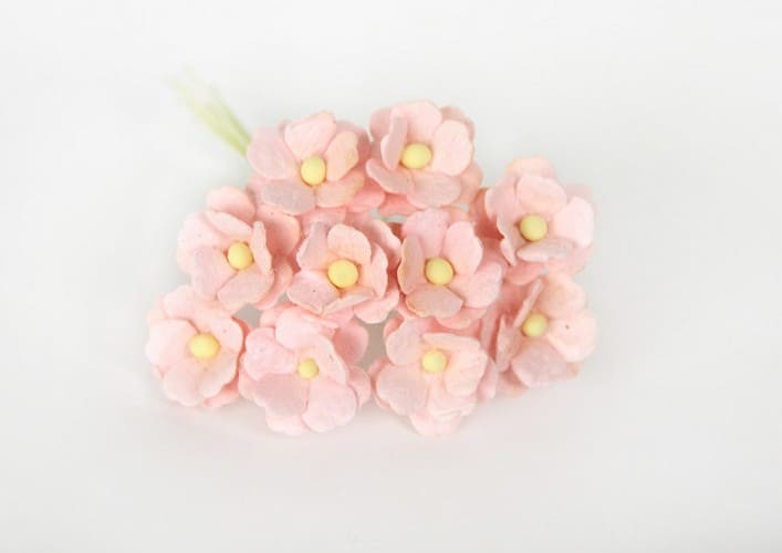 Цветы вишни средние "Светло розово-персиковые" размер 1,5-2 см 5 шт