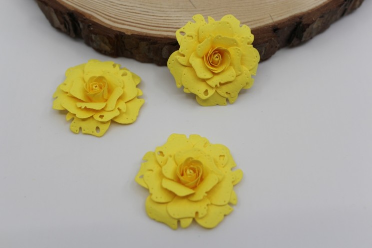 Rose "Yellow" size 4.5 cm 1 piece