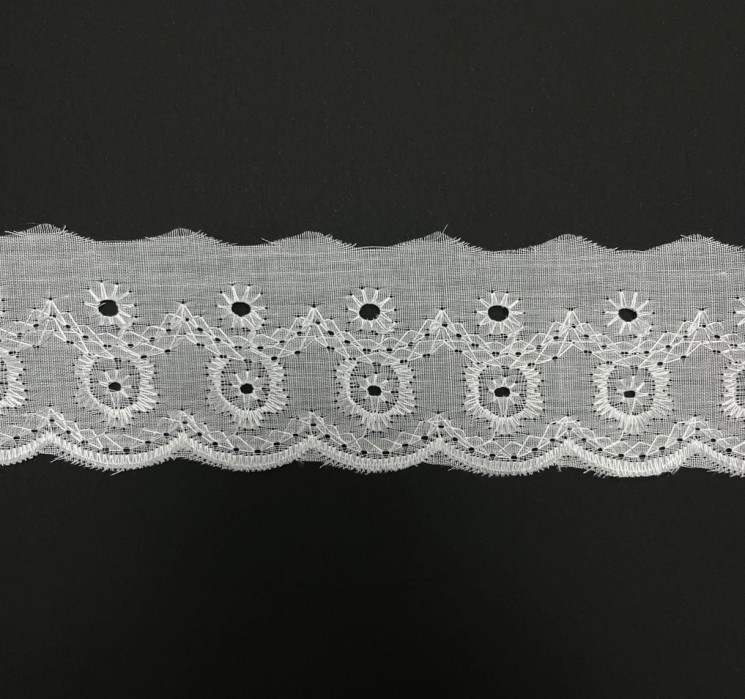 White sewing, 100% p/e, width 5 cm, cut 50 cm