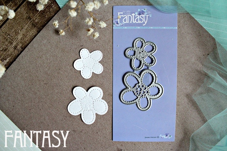 Knife for cutting Fantasy "Mini flowers 2 pcs" size 3.7 cm and 2.9 cm