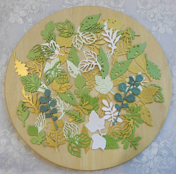 Вырубка набор листочков 55 эл. бумага дизайнерская перламутровая  290 гр.