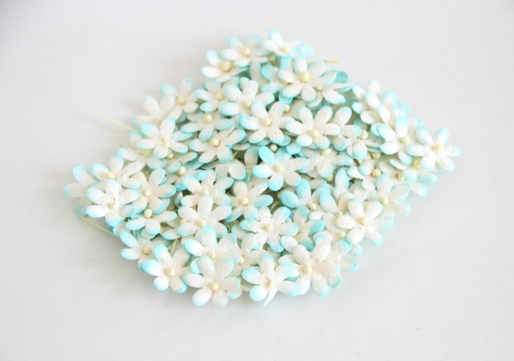 Small flowers "Turquoise+white", size 2 cm, 10 pcs