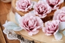Набор цветов из ткани ручной работы Rosalina "Аромат роз", 6 цветочков + 3 листочка, размер от 3 см до 4,5 см