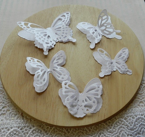 Cutting down butterflies white designer mother-of-pearl paper 125 gr.