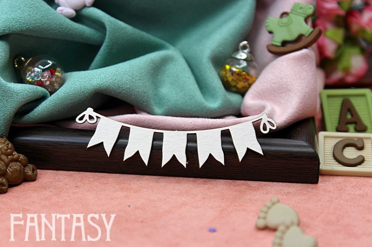 Chipboard Fantasy "Stretch Flags 2186" size 7.2*1.7 cm